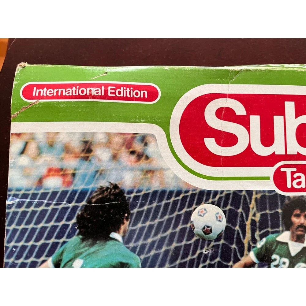 Subbuteo Table Soccer International Ed. Red Team Players Set 11 Pieces 80s VTG
